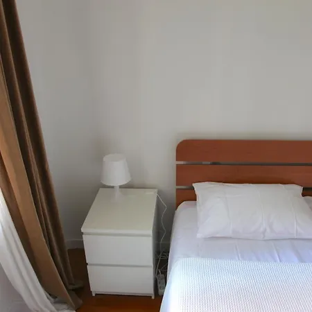 Apartman And Split